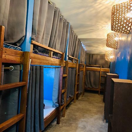 Jaydy Hostel ゼネラル・ルナ エクステリア 写真