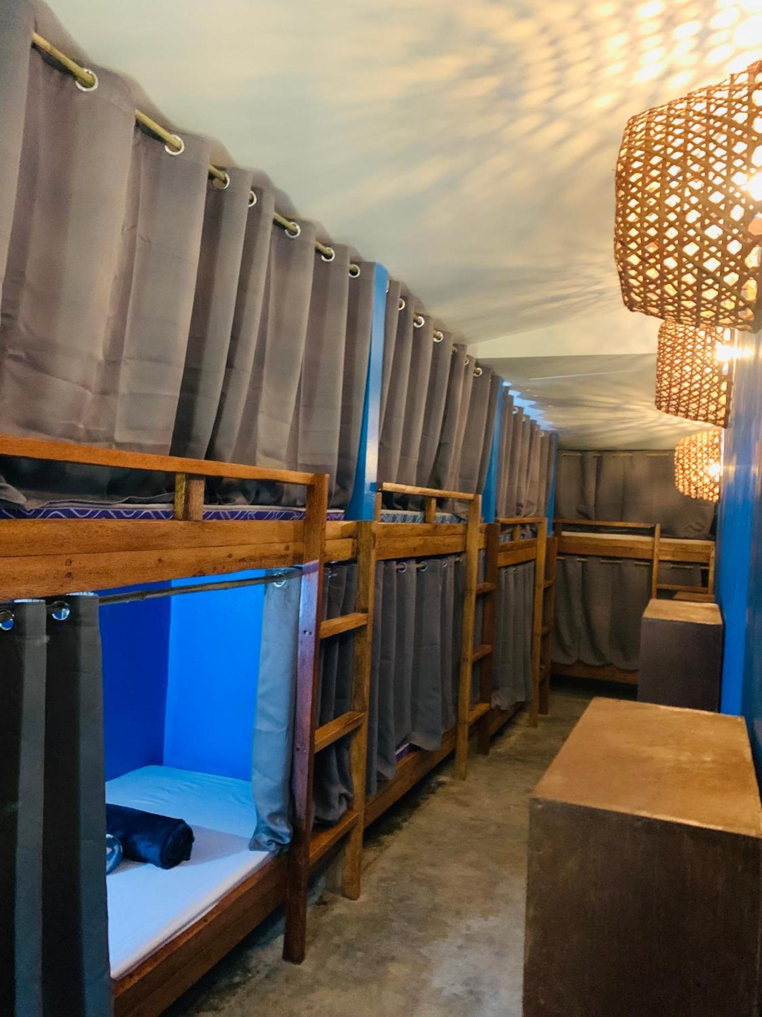 Jaydy Hostel ゼネラル・ルナ エクステリア 写真