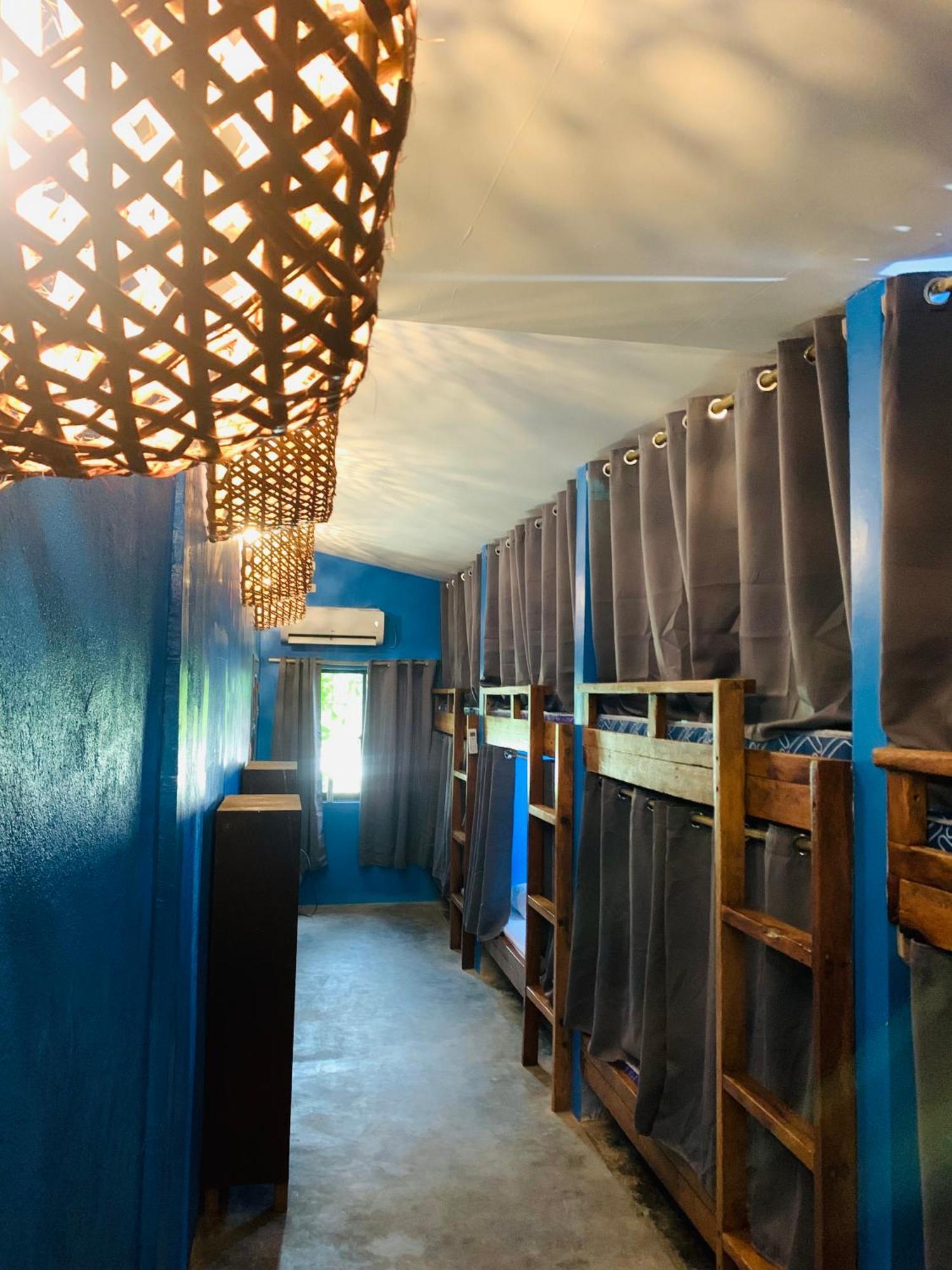 Jaydy Hostel ゼネラル・ルナ エクステリア 写真