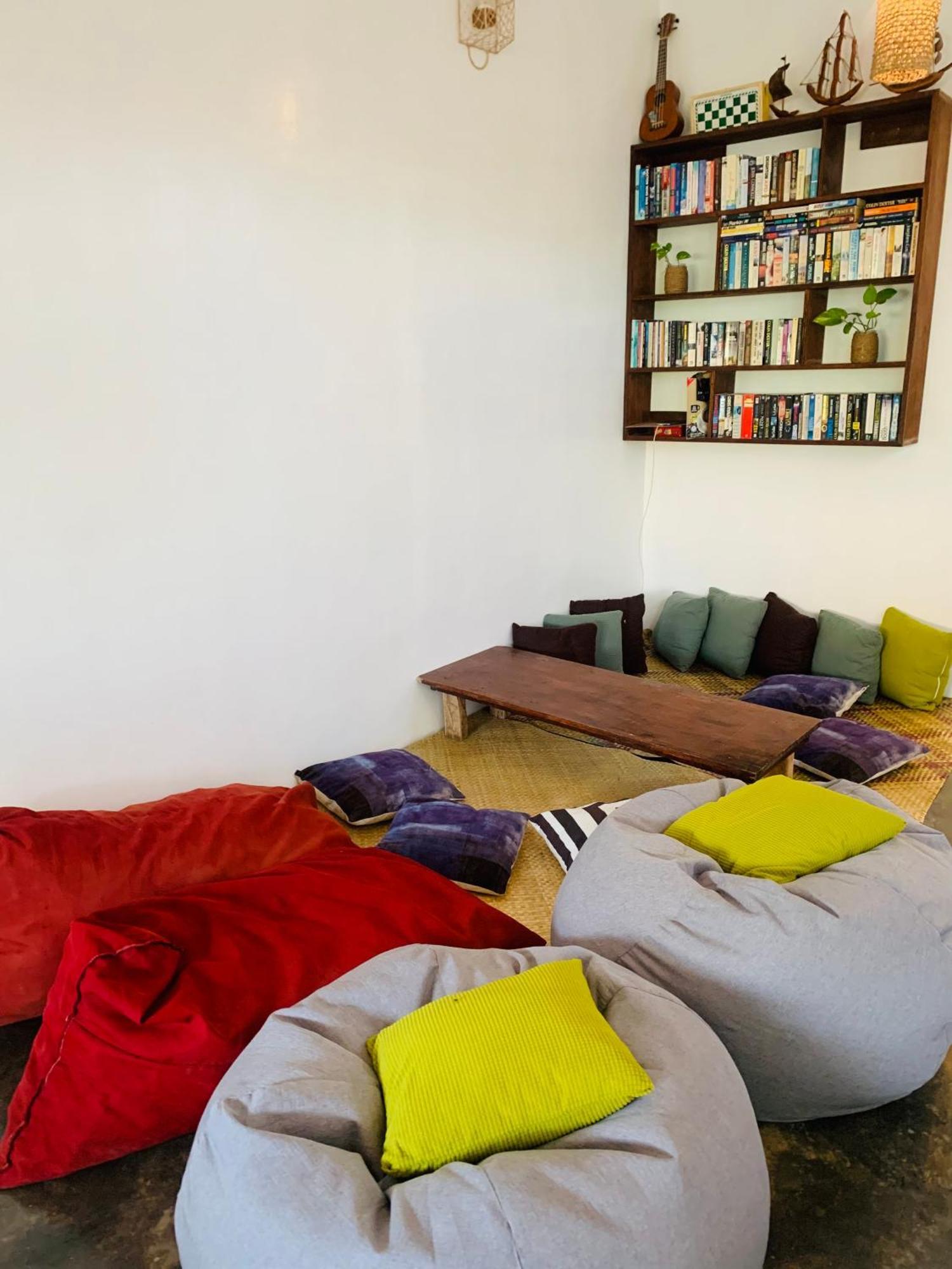 Jaydy Hostel ゼネラル・ルナ エクステリア 写真