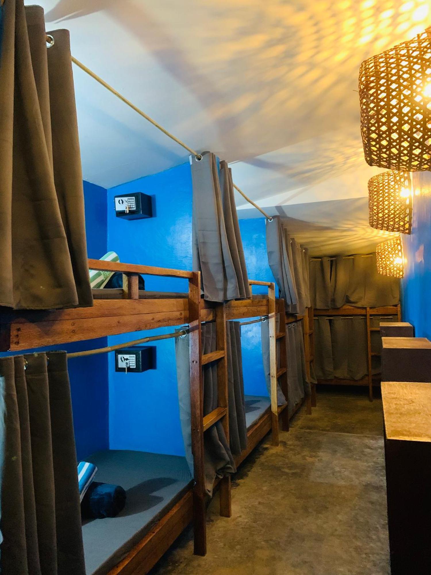 Jaydy Hostel ゼネラル・ルナ エクステリア 写真